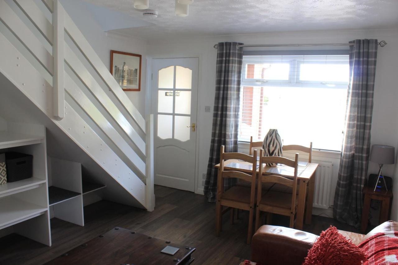 1 Fulmar Road**Next To West Beach And Golf Course Lossiemouth Extérieur photo